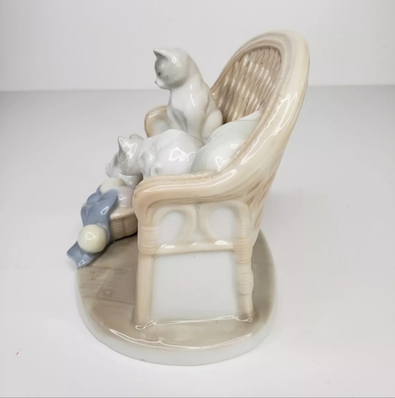 George Good 3 Kittens Playing On the Couch & In the Basket Tan-Blue Porcelain - Picture 2 of 12